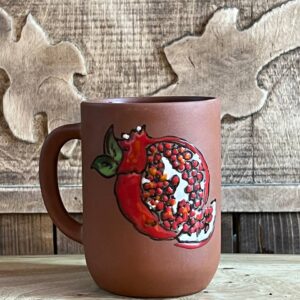 Кружка из красной глины