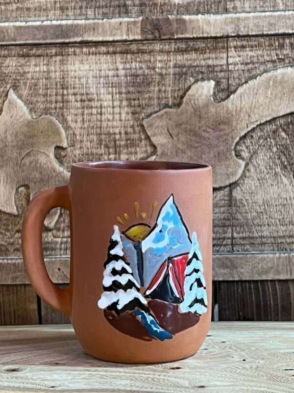 Кружка из красной глины